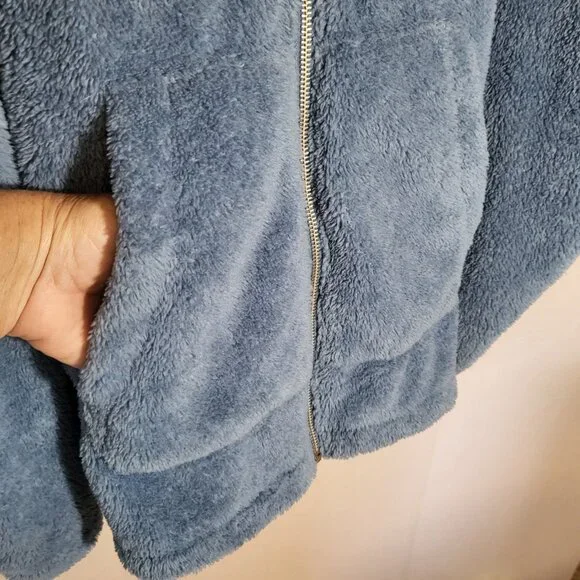 AnyBody Women's Hooded Plush Zipper Front Poncho Size XL/1X Blue - Picture 5 of 10